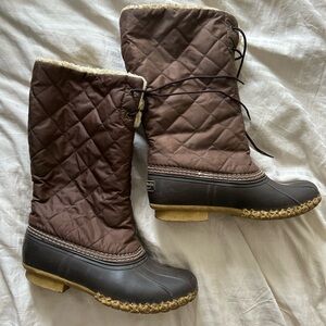 LL Bean Signature Brown Nylon Quilted Shearling Lined Duck Boots Size 9 M